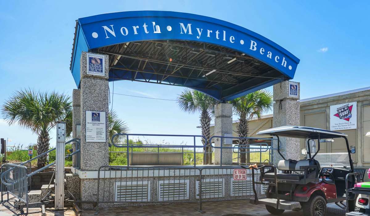 Entrance of the beach at Reve Park Ridge in Little River, South Carolina