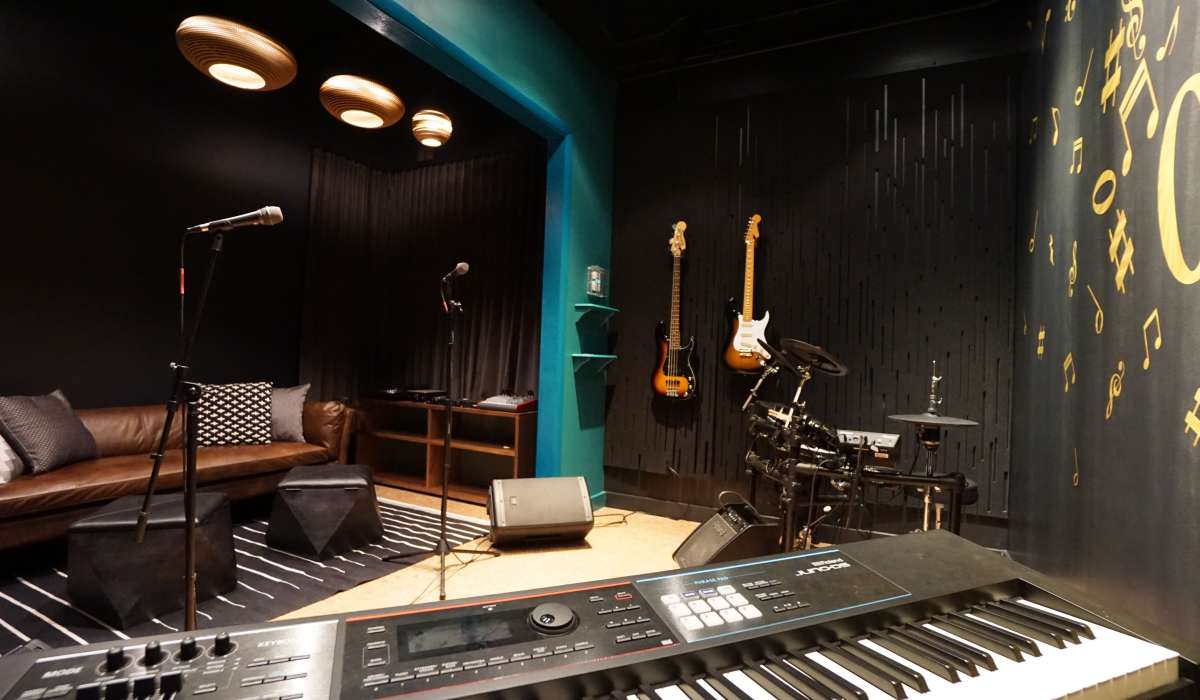 Music studio at Exhibit On Superior in Chicago, Illinois