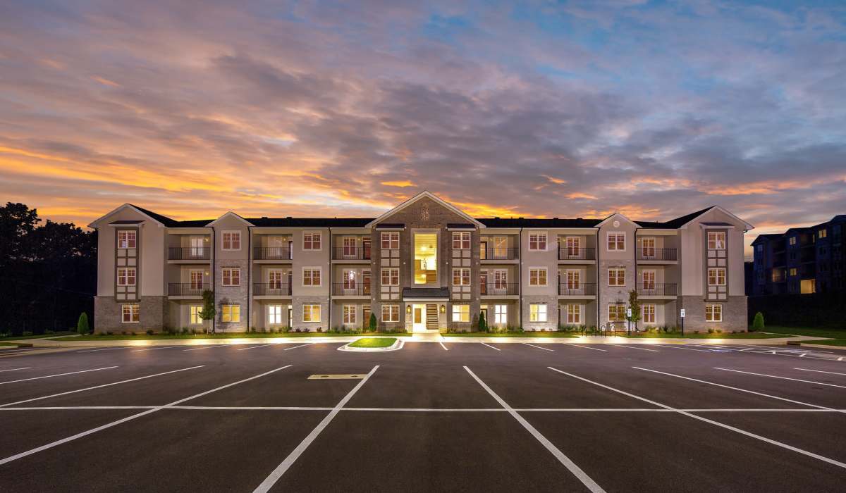Exterior shot of the aprtments at Elevate at Topside in Louisville, Tennessee