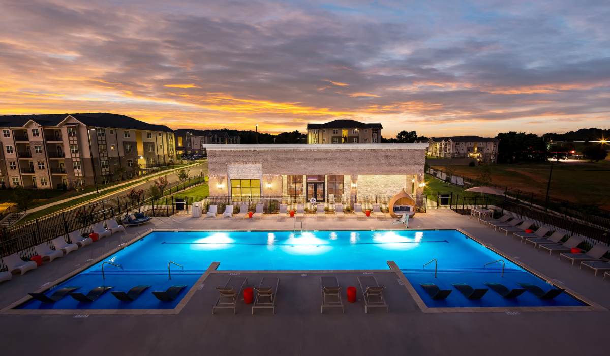 Drone shot of the apartment with pool at Elevate at Topside in Louisville, Tennessee
