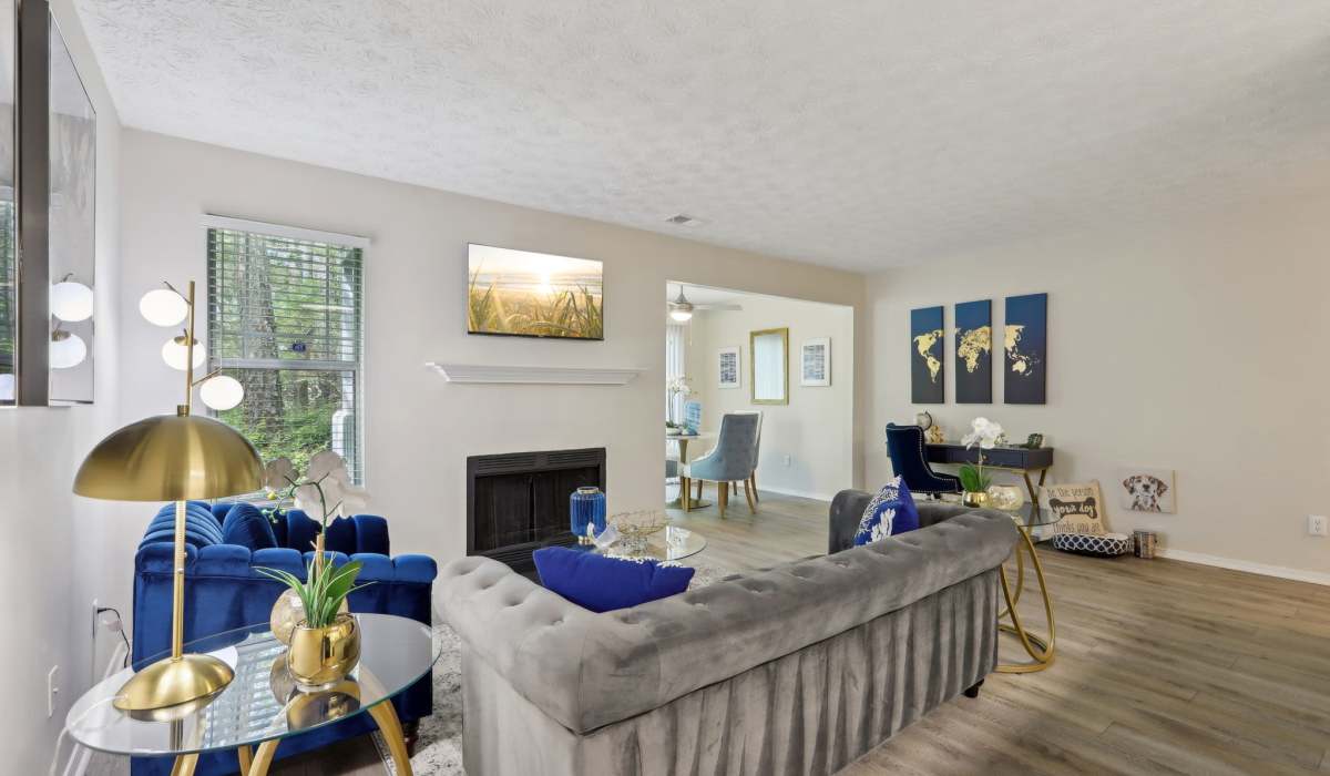 Living room at Reserve at Garden Lake in Riverdale, Georgia
