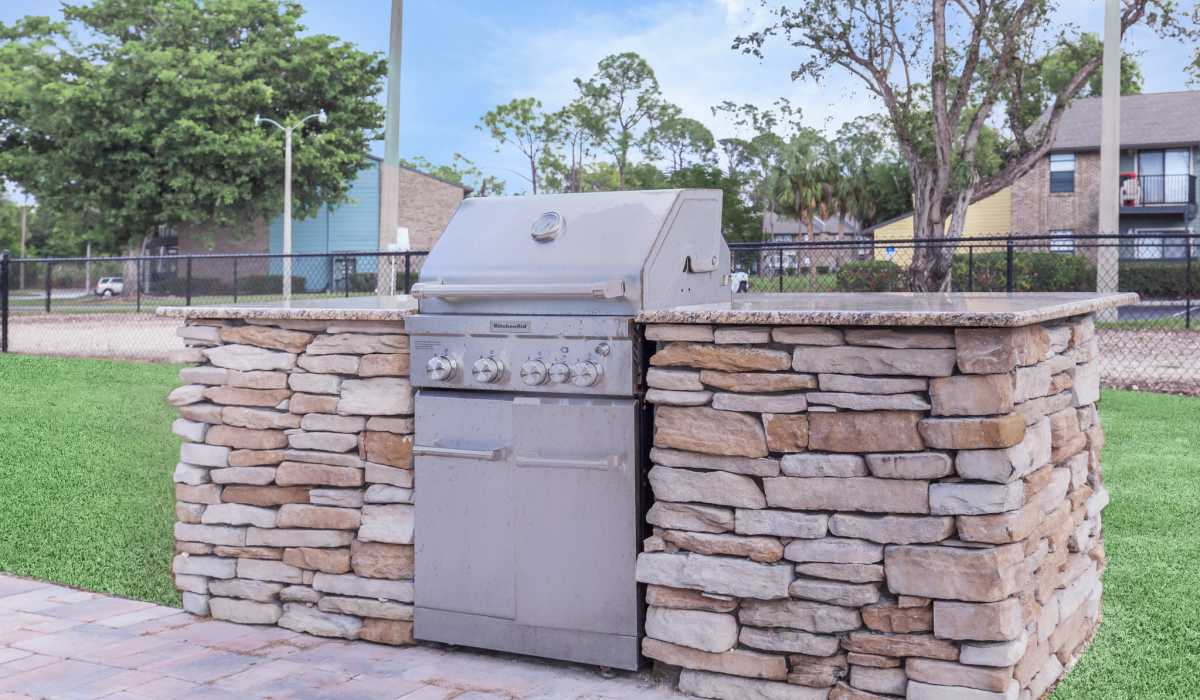 Grill at Fountains at Forestwood in Fort Myers, Florida