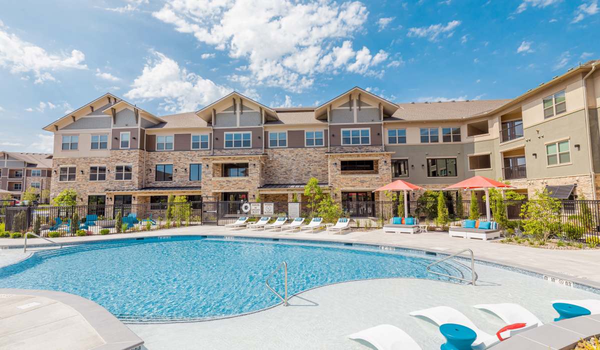 Vibrant community at Vale Overland Park Apartments in Overland Park, Kansas, 