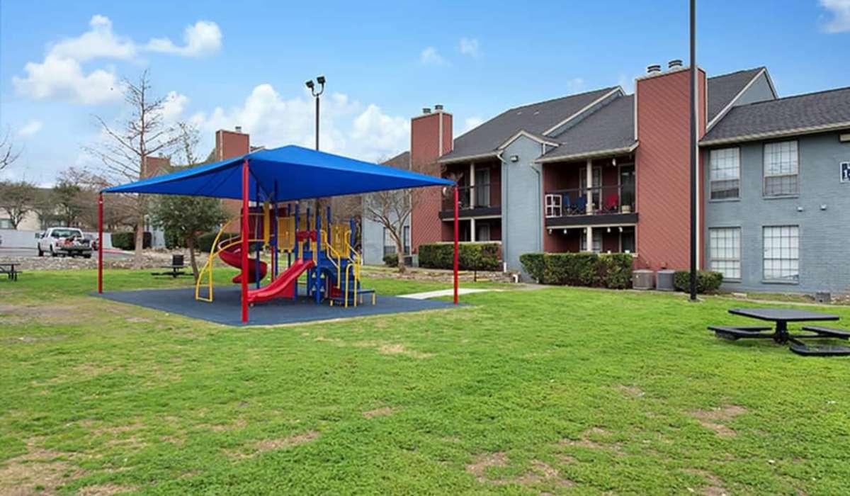 Charming community at Icon Apartments in San Antonio, Texas