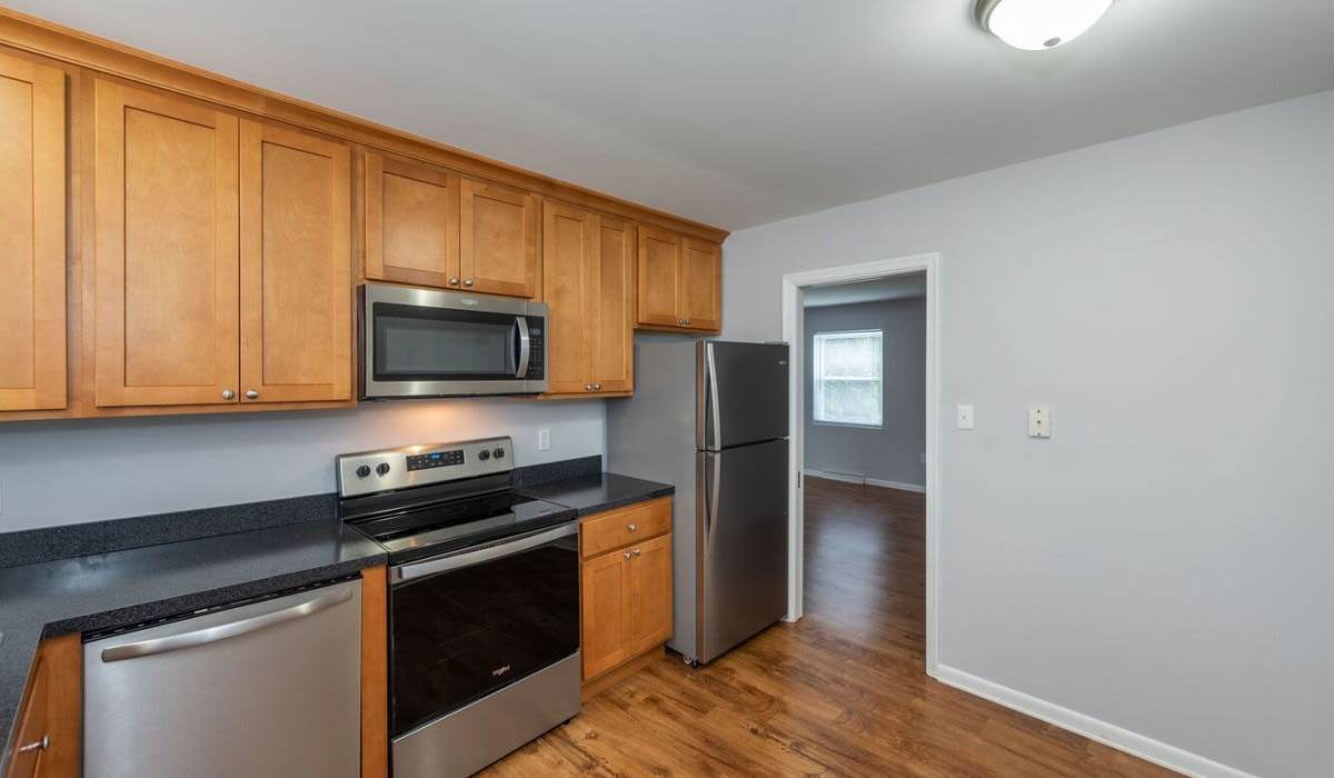 Apartment kitchen with latest appliances at Oak Ridge Apartments in San Antonio,Texas