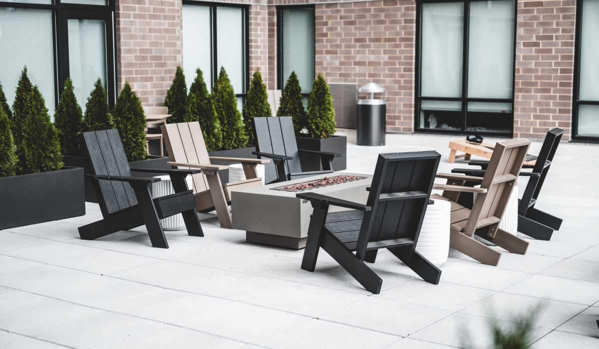 A photo of the 2nd floor courtyard at The Julian