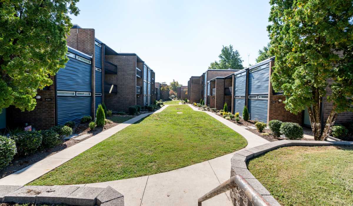 Great apartments at Canyon and Knox Landing Apartments in Knoxville, Tennessee