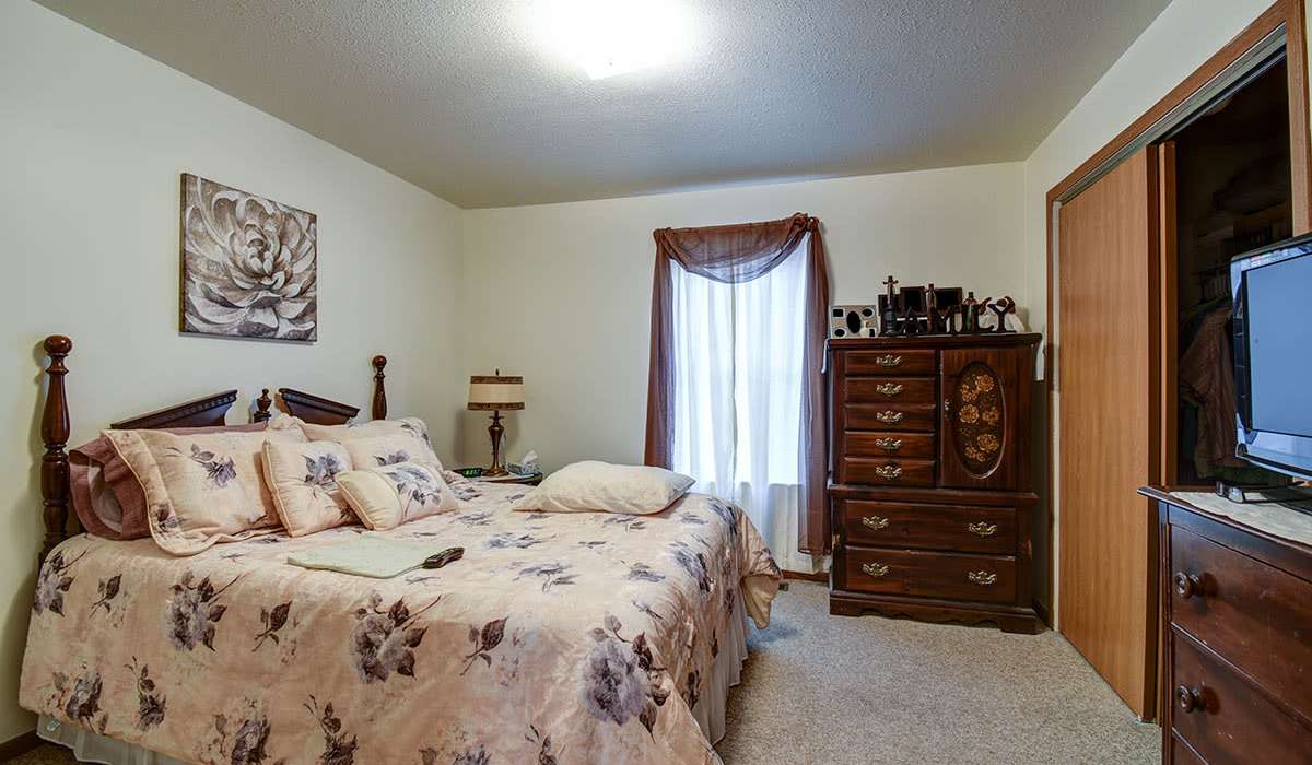 Bedroom at Muirwood Greene in Romney, West Virginia