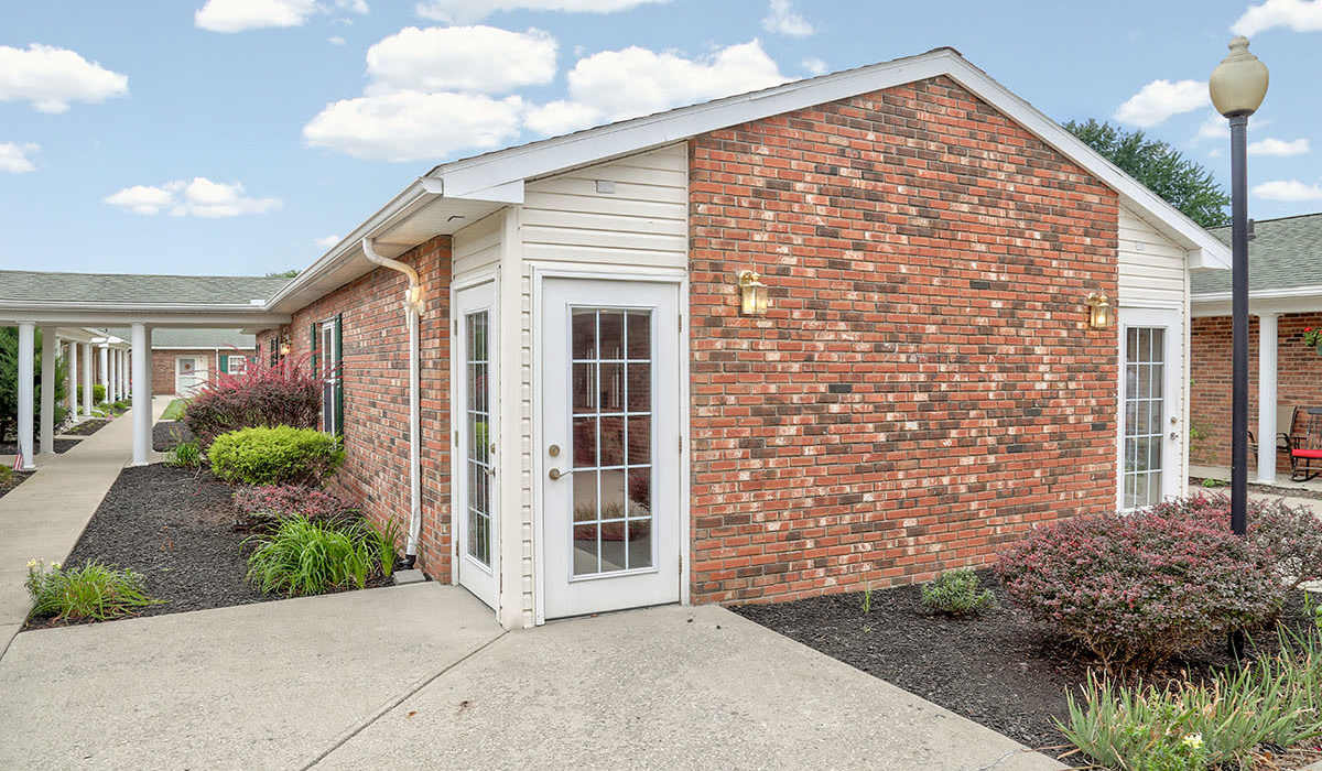 Exterior view of the building at Frankfort Place in Frankfort, Ohio 