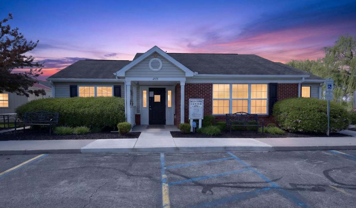 Leasing office with welcoming exterior at Lake Towne Senior in Walbridge, Ohio