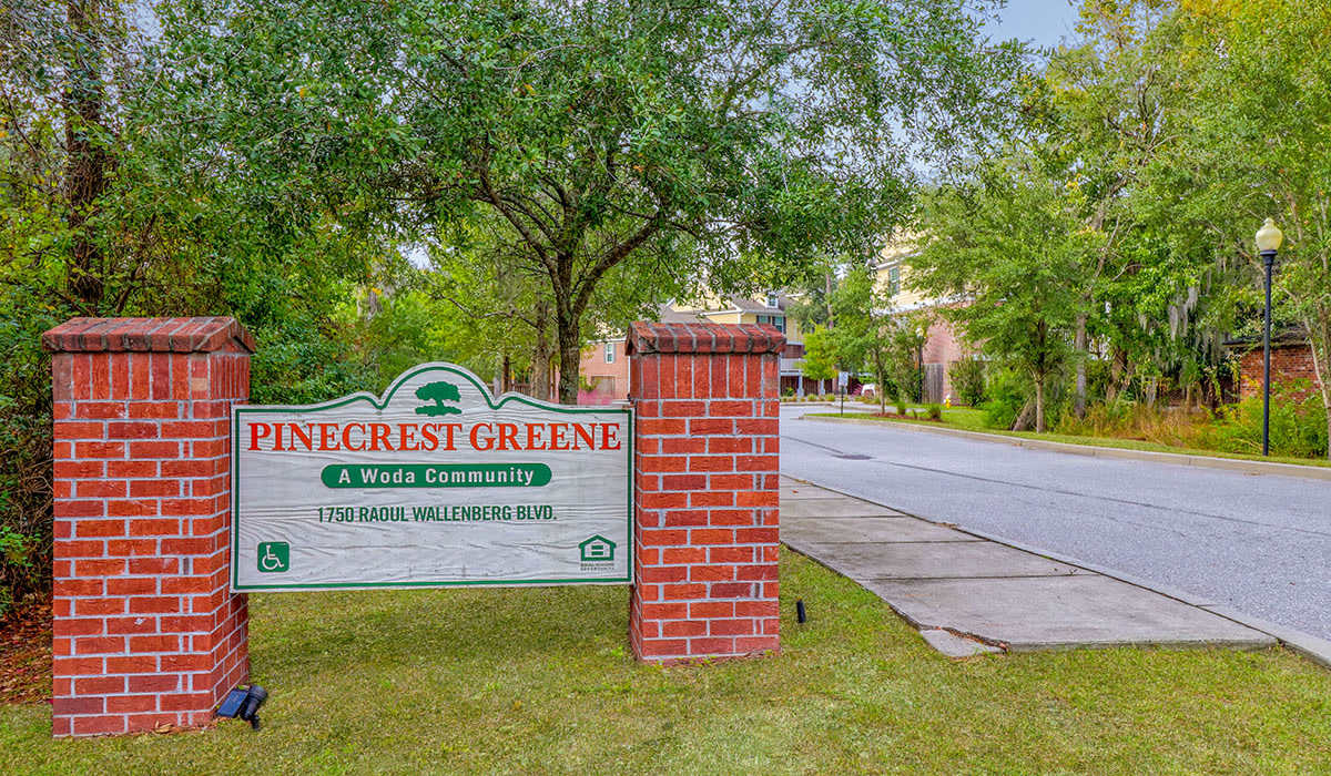 Community entrance sign at Pinecrest Greene near Pinecrest Greene in Charleston, South Carolina