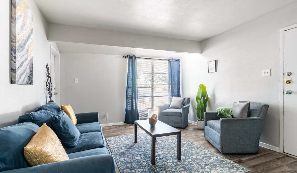 Living room 2