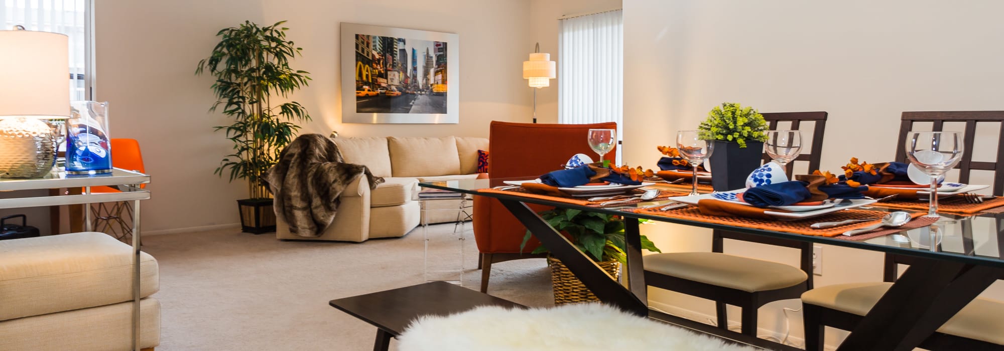 Apartments at Fairmont Park Apartments in Farmington Hills, Michigan