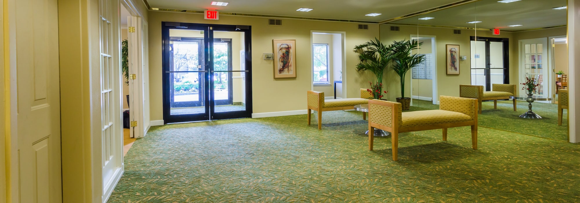 Farmington, MI Apartments | Farmington Oaks Apartments