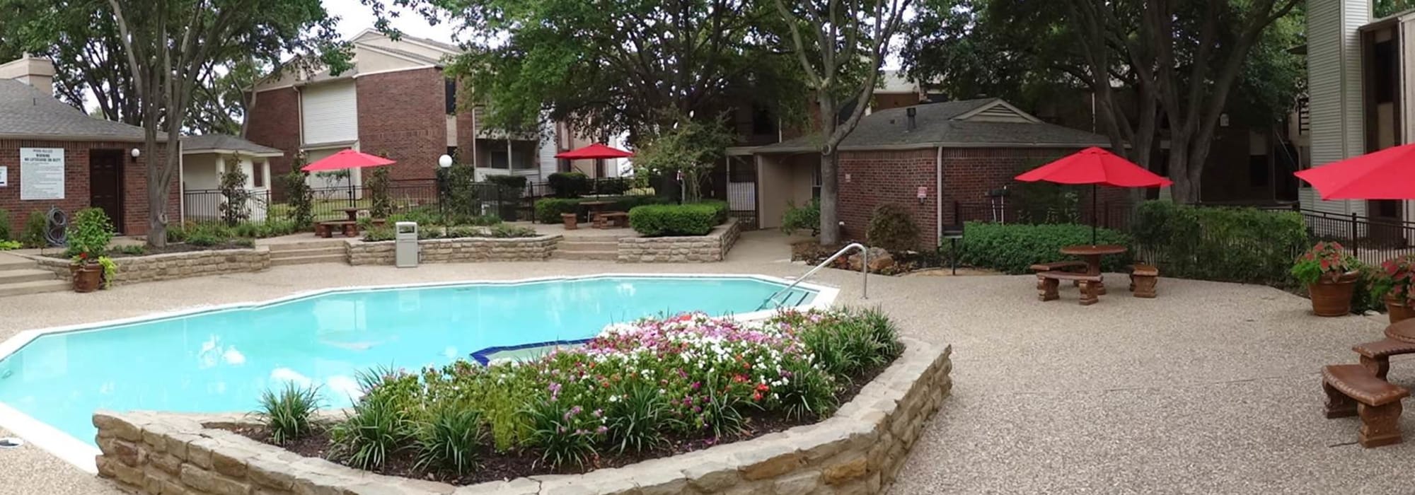 Apply to live at Willow Glen in Fort Worth, Texas