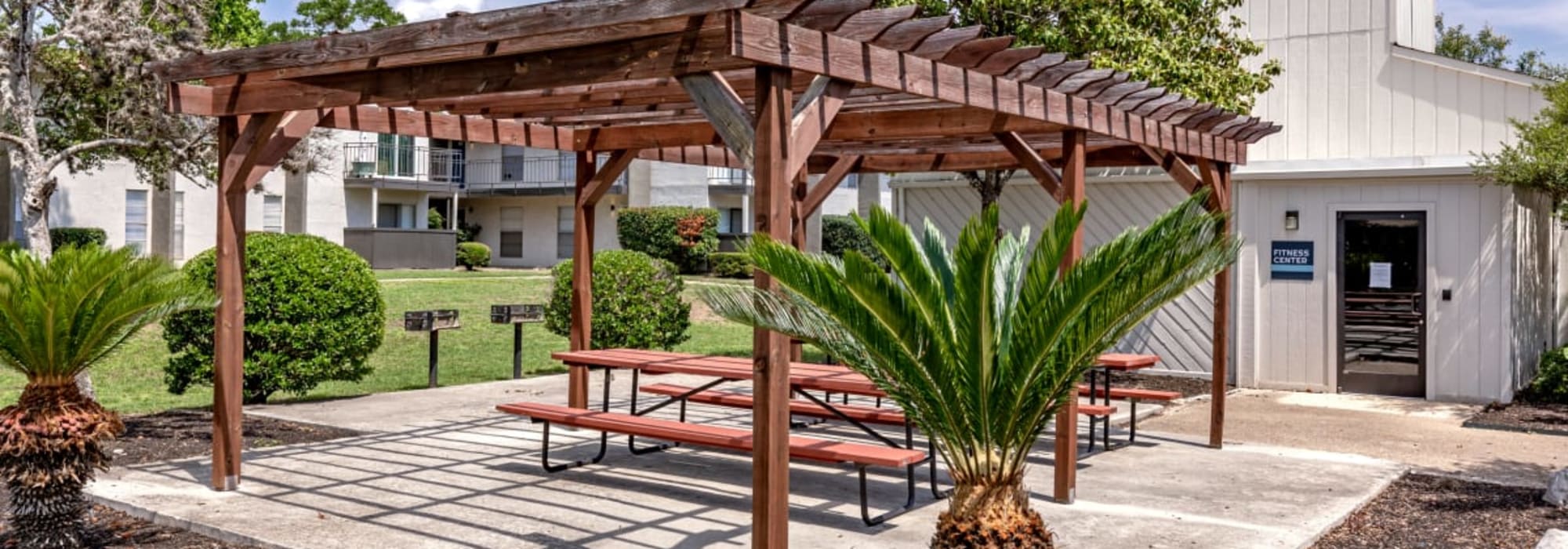 Outdoor picnic area at La Silva in San Antonio, Texas