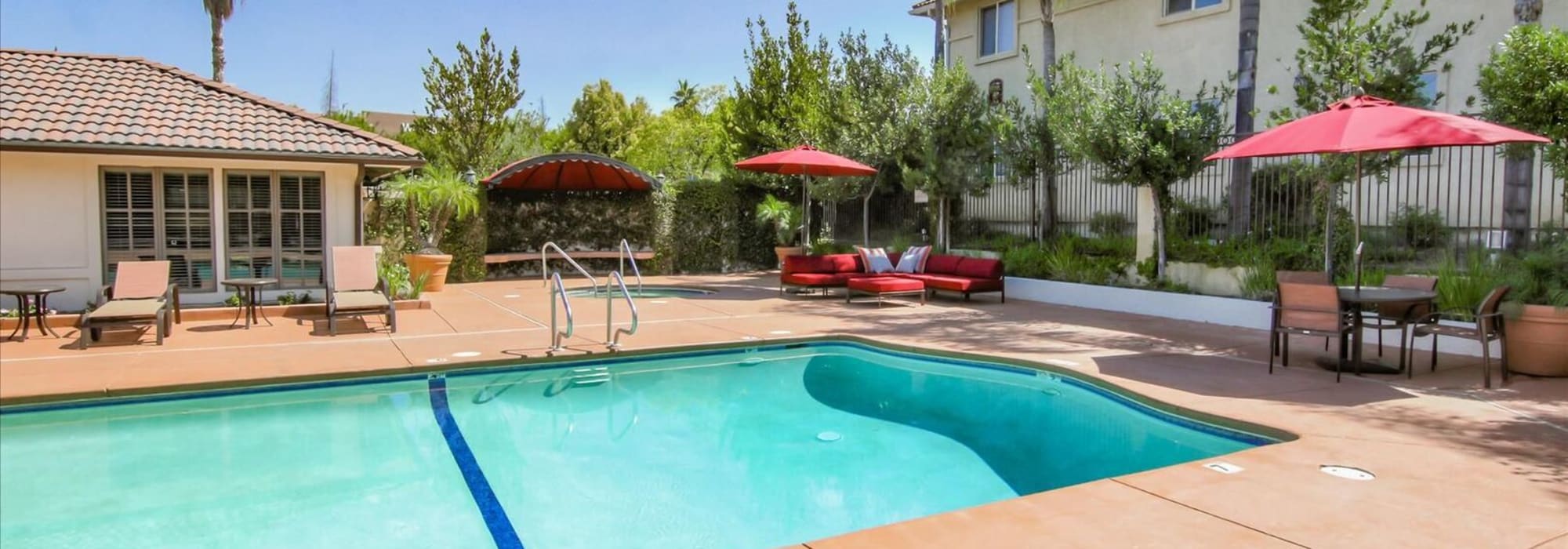 Resort-style swimming pool at Park Sorrento in Bakersfield, California