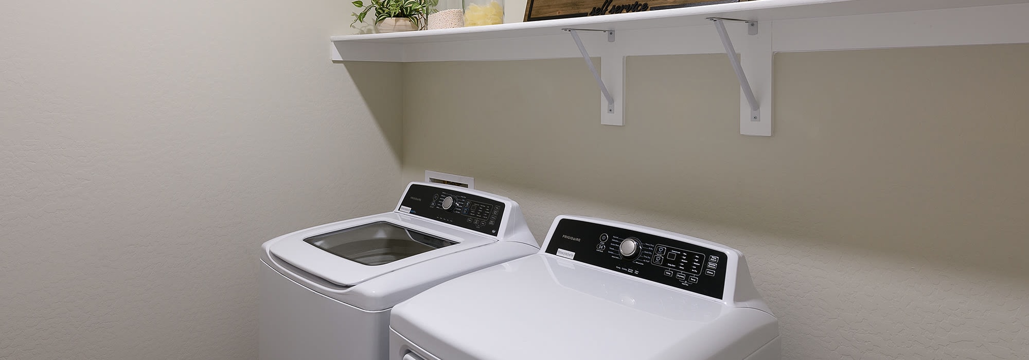 Enjoy homes with a washer & dryer at Banyan Preserve in Phoenix, Arizona