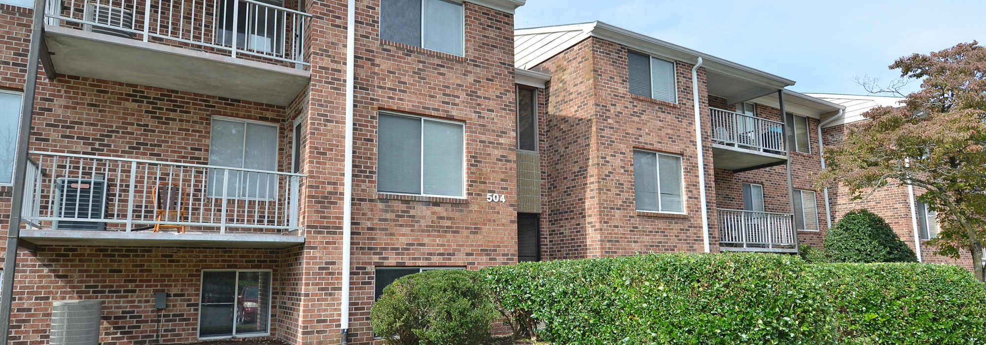 External view of apartment building at Parkside Apartments in Salisbury, Maryland