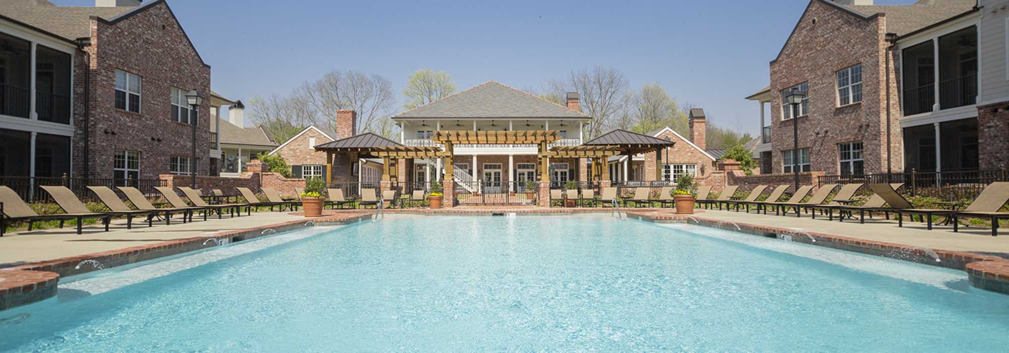 Sparkling swimming pool at Coates Bluff At Wright Island in Shreveport, Louisiana