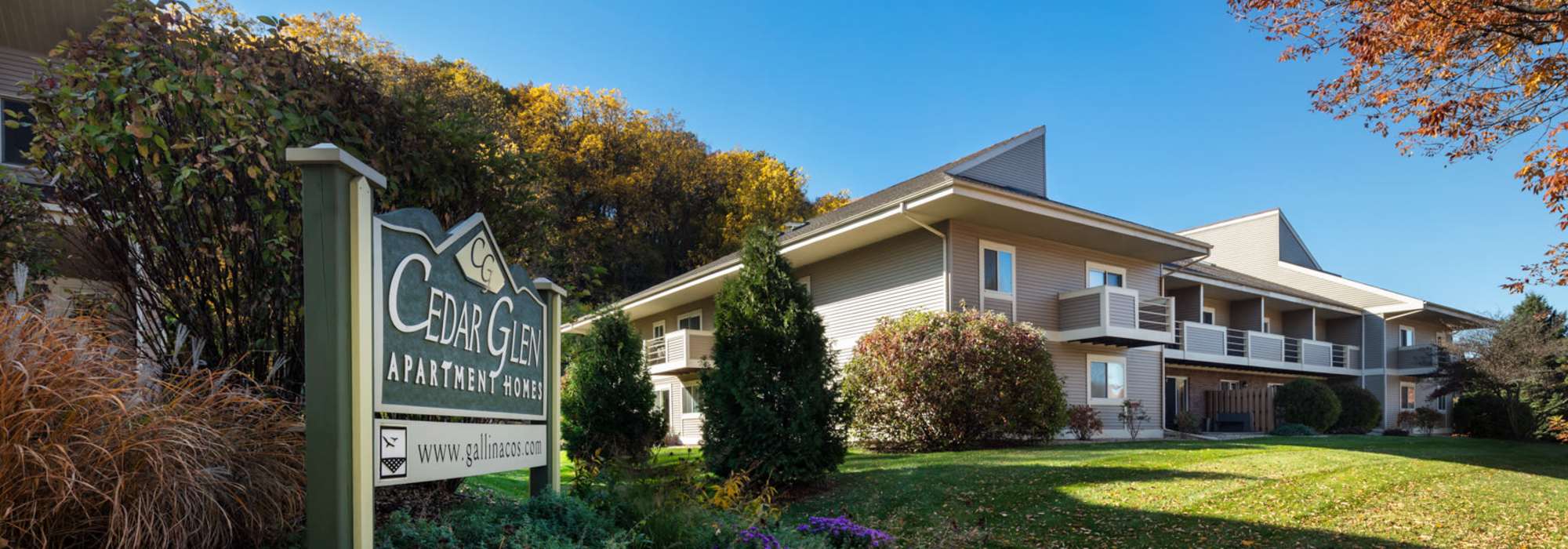 Property entrance at Cedar Glen Apartments in Cross Plains, Wisconsin