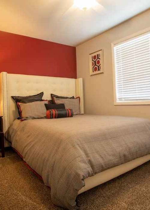 Cozy master bedroom at Pointe at River City in Richmond, Virginia