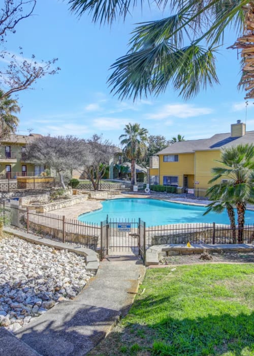 Rendering of residents swimming pool at Vista Del Rey in San Antonio, Texas