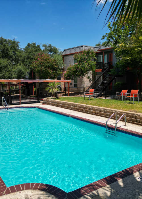 View our amenities at Fairways 5 in San Antonio, Texas