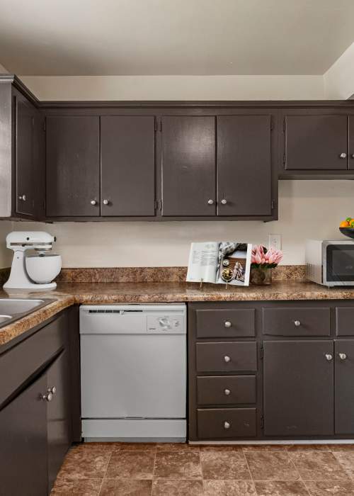 view Floor Plans at Landmark at Tuckahoe in Henrico, Virginia