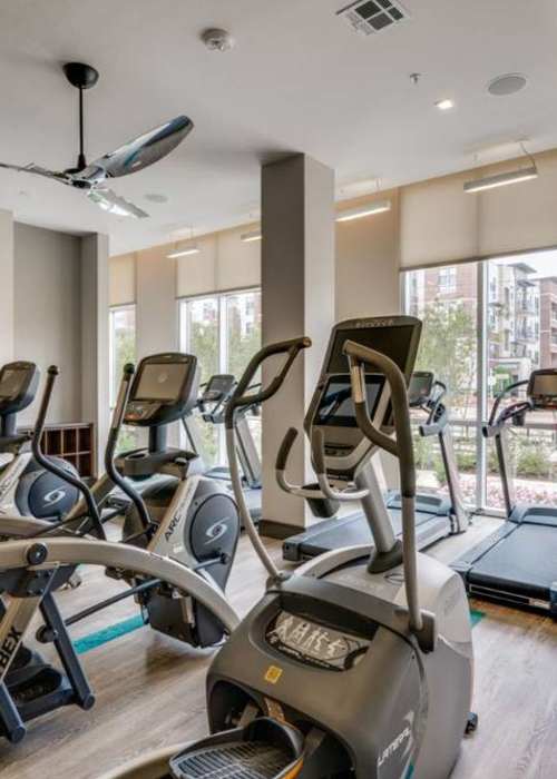 View amenities at 801 LasCo in Irving, Texas