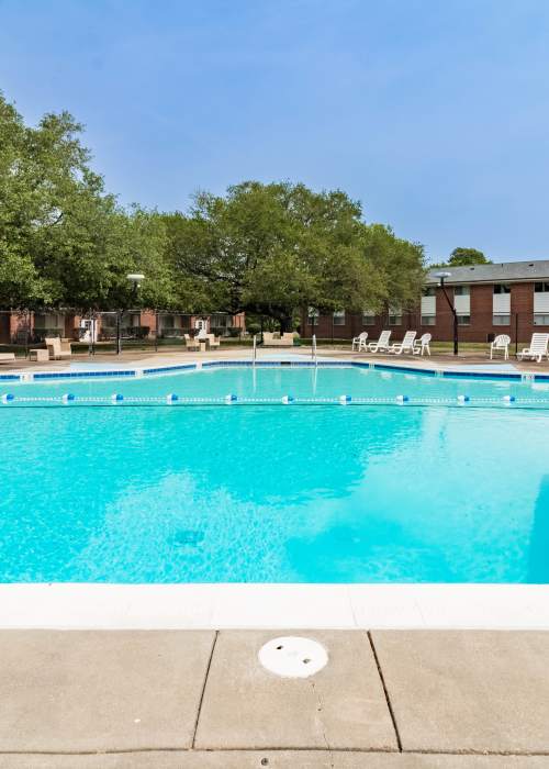 see our Amenities at Country Club Apartments in Hampton, Virginia