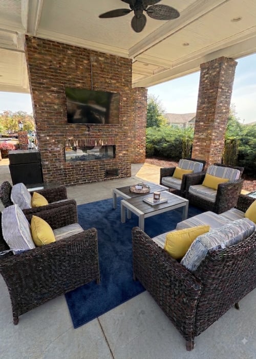 View amenities at Palisades at The Park in Greenville, South Carolina