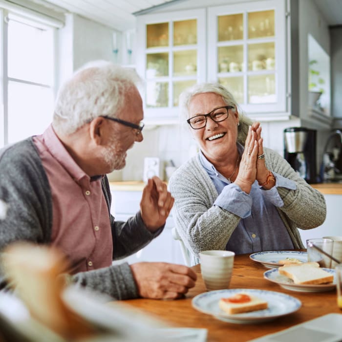 Residents laughing at Innovation Senior Living in Winter Park, Florida