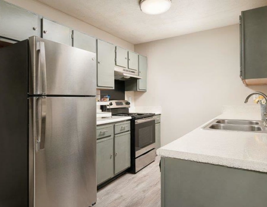 Apartment kitchen at Midsouth 301 in Jackson, Mississippi