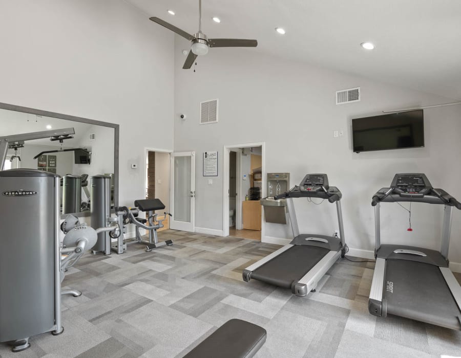 Resident working out at the gym at Delano in Mesa, Arizona