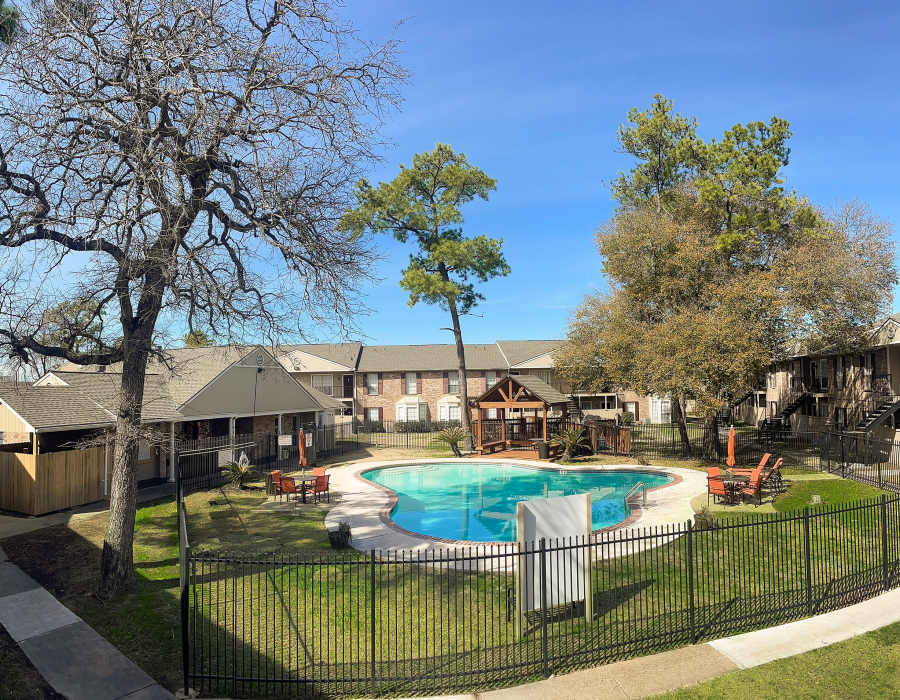 Charming community at Oaks of Wimbledon in Spring, Texas, 