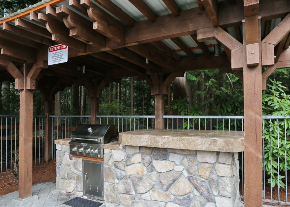 BBQ area at Wildreed Apartments in Everett, WA