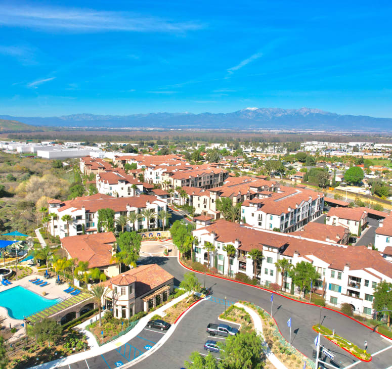 An aerial view of Palisades Sierra Del Oro, showcasing it's luxury resort-inspired community amenities.