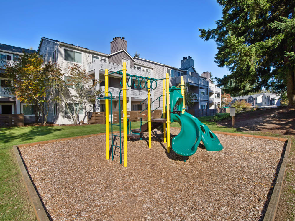 Exterior view of the clubhouse next to the pool at Sofi Lakeside in Everett, Washington