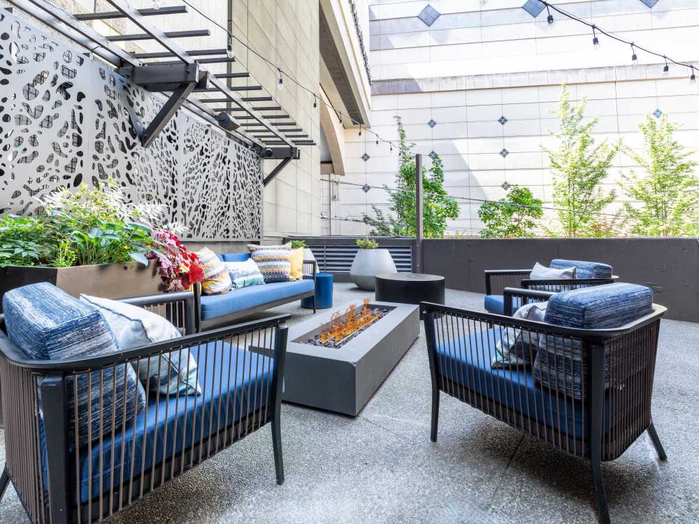 Spacious and bright lobby and lounge area at Tower 801 in Seattle, Washington