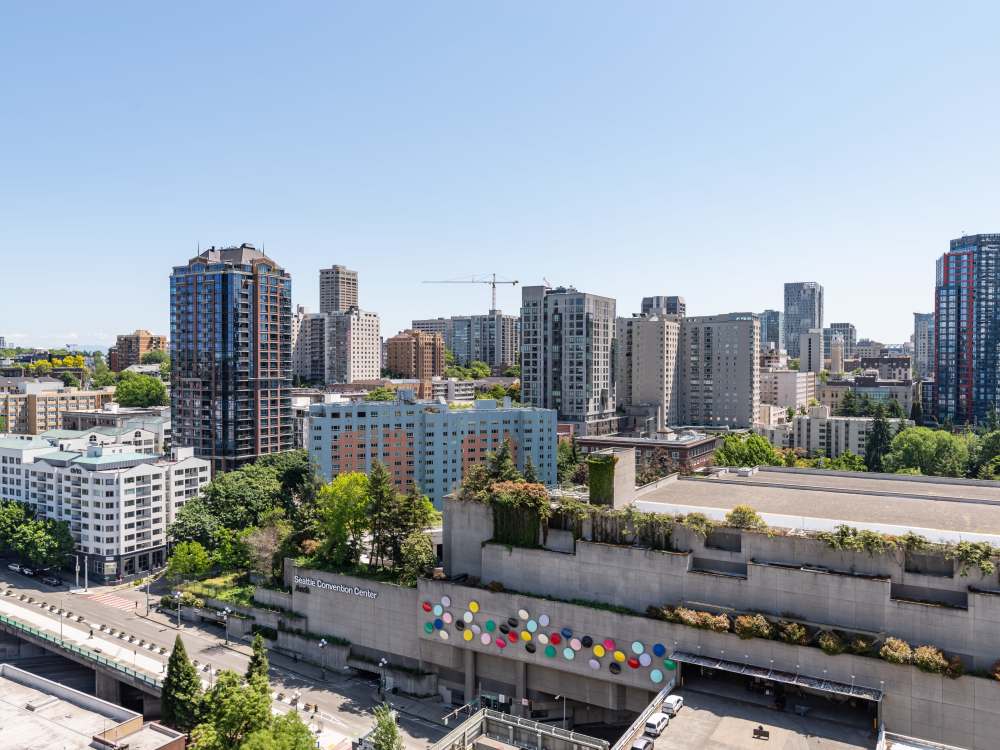 Spacious seating area and gorgeous Seattle views at Tower 801 in Seattle, Washington