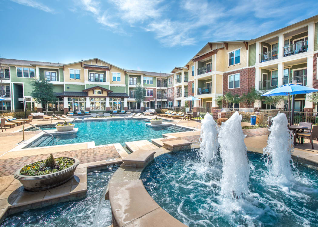Pool with a fountain at Terrawood in Grapevine
