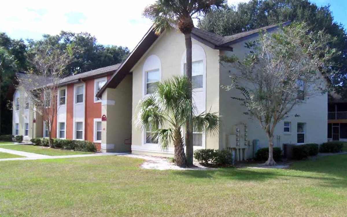 Community building exterior view at Fox Hollow in Orlando, Florida