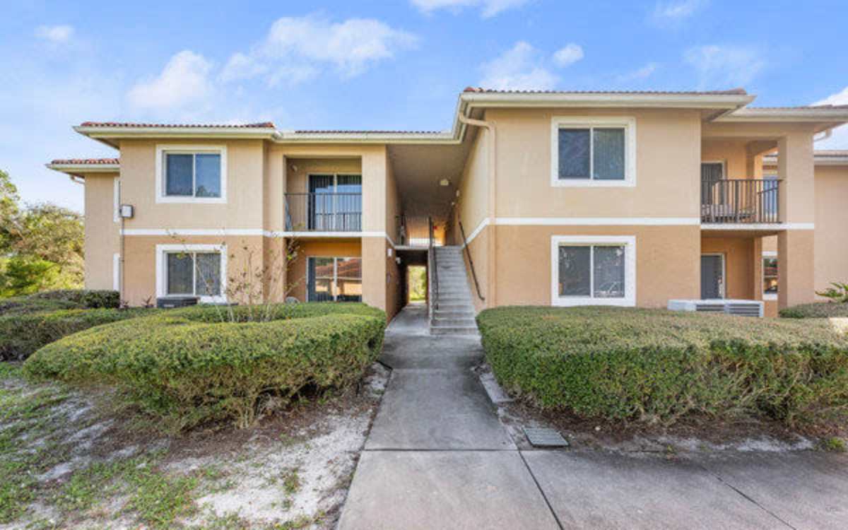 Building exterior at Pelican Isles Apartments in Sebastian,Florida