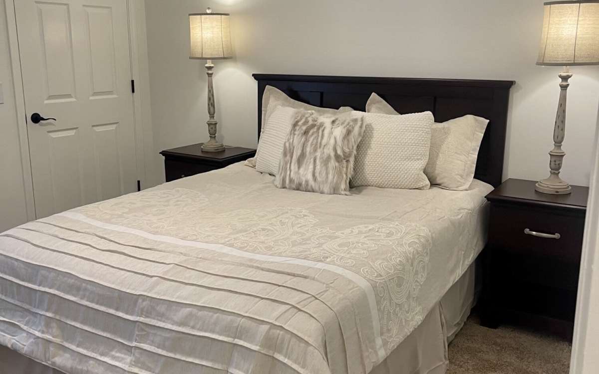 Bedroom at Park on Gilder Creek in Mauldin, South Carolina