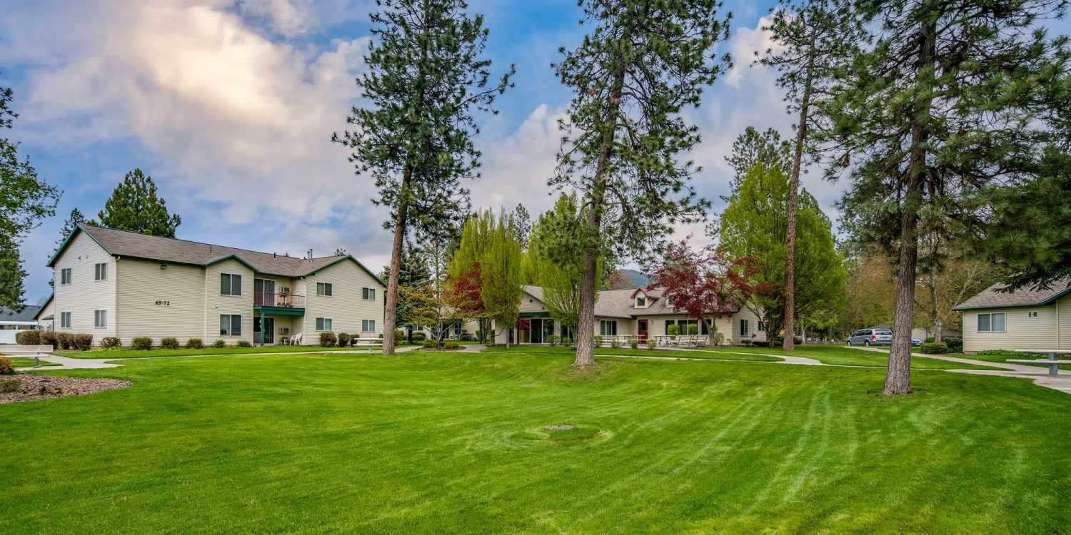 Lake Wood Ranch apartments in Coeur d'Alene, Idaho