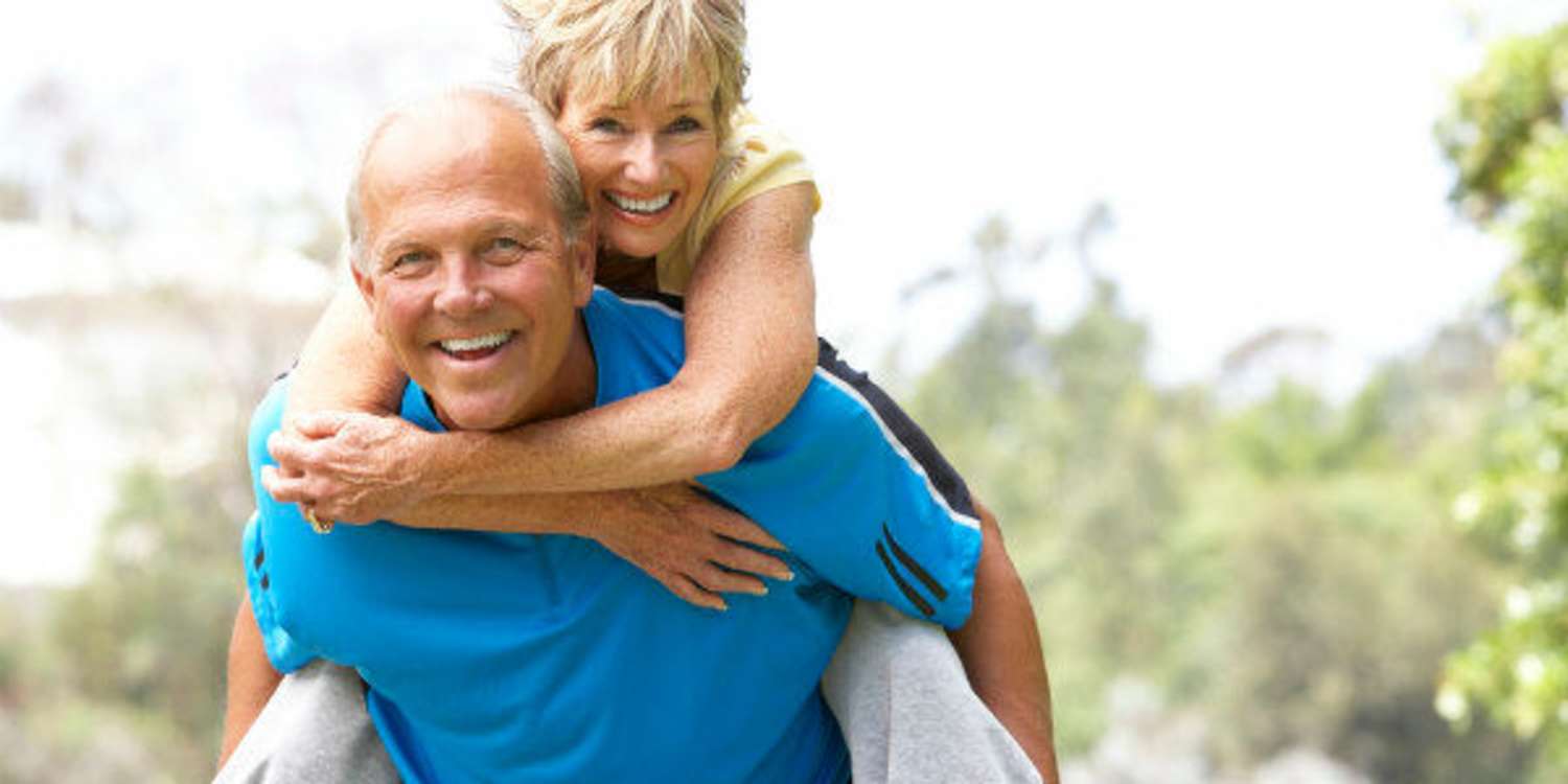 Residents enjoying a meal at Mariposa at Jason Avenue in Amarillo, Texas
