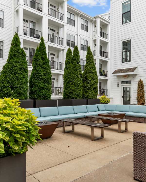 Resort-style pool and sundeck at Duet in Nashville, Tennessee