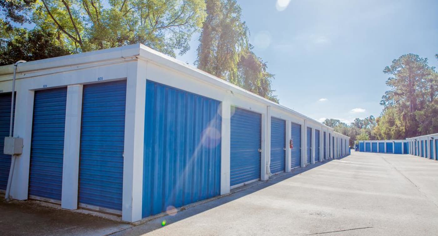 Exterior units at Atlantic Self Storage location in Jacksonville