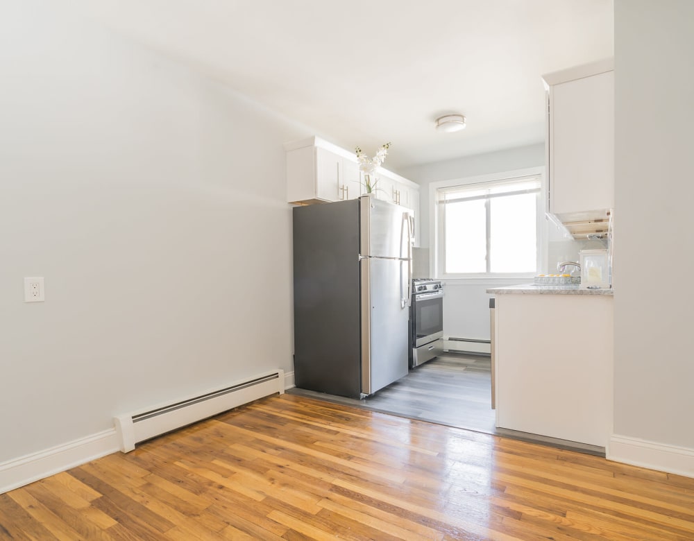 Apartments for Rent in Nassau County | Bellmore Manor Gardens